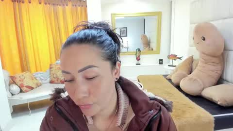 Snapshot of gaby_trent chatting on 09/12/25, 03:45 gabriela online show from 09/12/25, 03:45