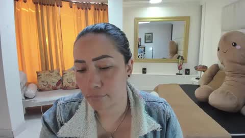 Snapshot of gaby_trent chatting on 09/16/25, 01:56 gabriela online show from 09/16/25, 01:56