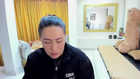 Snapshot of gaby_trent chatting on 10/03/25, 04:15 gabriela online show from 10/03/25, 04:15