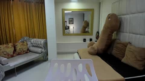 Snapshot of gaby_trent chatting on 10/11/25, 04:05 gabriela online show from 10/11/25, 04:05