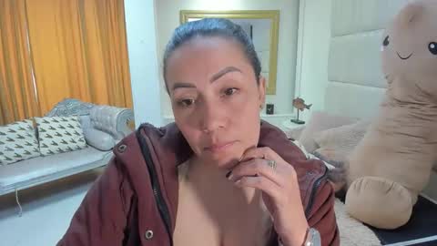 Snapshot of gaby_trent chatting on 12/04/25, 02:26 gabriela online show from 12/04/25, 02:26