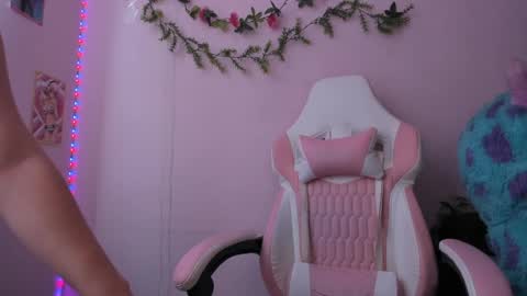 Snapshot of gaby_vandriel chatting on 04/13/26, 06:13 GABRIELA online show from 04/13/26, 06:13