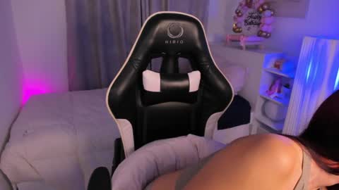 Snapshot of gaby_yummy chatting on 04/06/26, 04:08 Gabriela online show from 04/06/26, 04:08