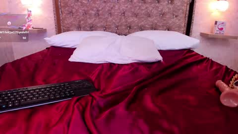 Snapshot of gabydesire chatting on 12/14/24, 04:09 GABY DESIRE online show from 12/14/24, 04:09