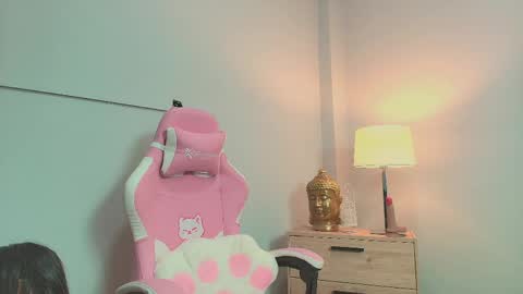 Snapshot of gabyevans4 chatting on 03/23/26, 01:26 GabyEvans online show from 03/23/26, 01:26