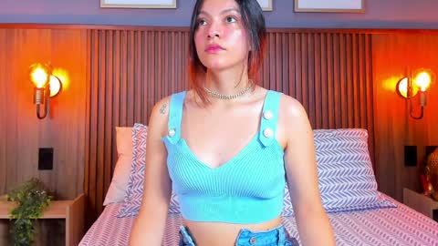 Snapshot of gabyevans4 chatting on 04/06/26, 12:17 GabyEvans online show from 04/06/26, 12:17