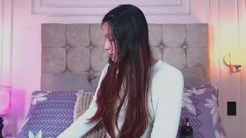 Snapshot of gabyevans4 chatting on 04/15/26, 12:23 GabyEvans online show from 04/15/26, 12:23