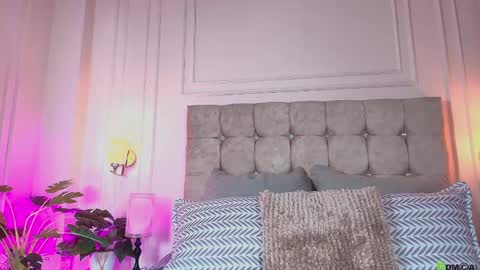 Snapshot of gabyevans4 chatting on 04/24/26, 12:18 GabyEvans online show from 04/24/26, 12:18