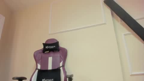 Snapshot of gabyfuntime chatting on 01/10/25, 08:15 gabriela y Antonella online show from 01/10/25, 08:15