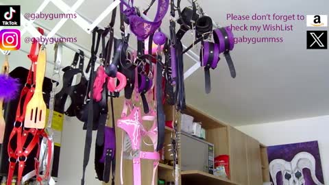 gabygumms online show from 09/29/25, 02:11