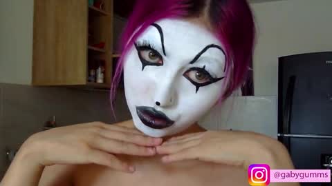 gabygumms online show from 10/28/25, 01:14