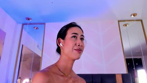 Gaby online show from 12/17/25, 08:04