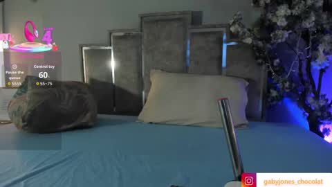 gabyyjones online show from 10/17/25, 11:35