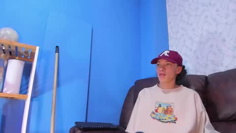 Snapshot of gadiel_sex chatting on 02/22/25, 05:46 gadiel_sex online show from 02/22/25, 05:46