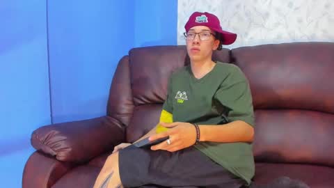 Snapshot of gadiel_sex chatting on 02/28/25, 06:09 gadiel_sex online show from 02/28/25, 06:09