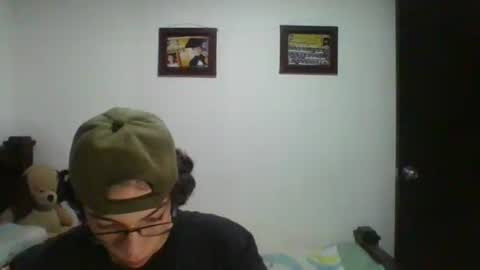 Snapshot of gadiel_sex chatting on 03/04/25, 09:00 gadiel_sex online show from 03/04/25, 09:00