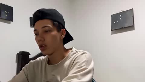 Snapshot of gadiel_sex chatting on 10/09/25, 05:22 gadiel_sex online show from 10/09/25, 05:22