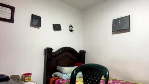 Snapshot of gadiel_sex chatting on 02/15/26, 12:58 gadiel_sex online show from 02/15/26, 12:58