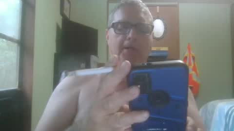 Snapshot of gadude45 chatting on 06/14/26, 10:45 gadude45 online show from 06/14/26, 10:45