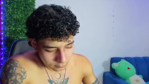 Snapshot of gael_david chatting on 04/16/26, 05:08 Gael online show from 04/16/26, 05:08