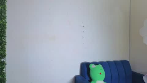 Snapshot of gael_david chatting on 06/14/26, 02:24 Gael online show from 06/14/26, 02:24