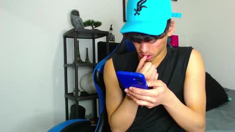 gael_jones online show from 11/27/25, 02:35