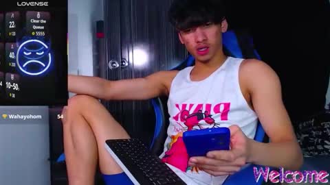 gael_jones online show from 12/18/25, 05:35