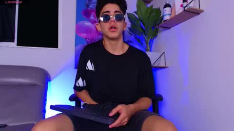 Snapshot of gael_moon chatting on 02/13/26, 05:03 Gael Moon online show from 02/13/26, 05:03