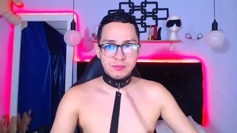 Snapshot of gaellittle chatting on 02/15/25, 01:31 gaellittle online show from 02/15/25, 01:31