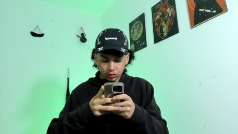 Gael Conner online show from 12/27/24, 03:53