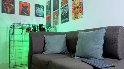 Gael Conner online show from 09/24/25, 03:54