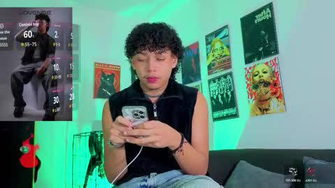 Gael Conner online show from 11/25/25, 02:22