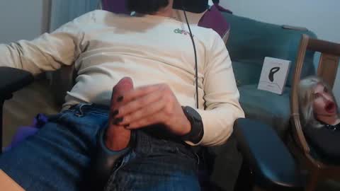 Snapshot of gag0nmyc0ck chatting on 01/18/25, 01:08 your master online show from 01/18/25, 01:08