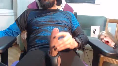 Snapshot of gag0nmyc0ck chatting on 02/01/25, 04:03 your master online show from 02/01/25, 04:03