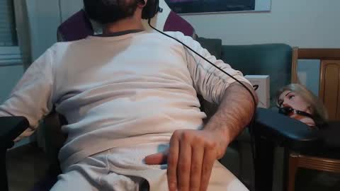 Snapshot of gag0nmyc0ck chatting on 02/06/25, 01:27 your master online show from 02/06/25, 01:27