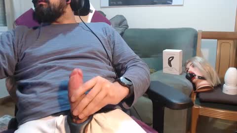 Snapshot of gag0nmyc0ck chatting on 02/09/25, 10:32 your master online show from 02/09/25, 10:32