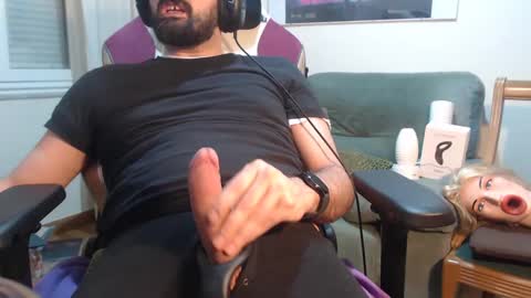 Snapshot of gag0nmyc0ck chatting on 03/11/25, 03:26 your master online show from 03/11/25, 03:26