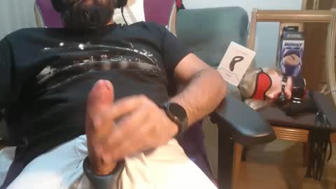 Snapshot of gag0nmyc0ck chatting on 10/07/25, 08:39 your master online show from 10/07/25, 08:39