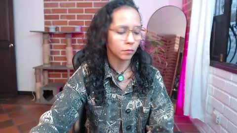 Snapshot of gaia_333 chatting on 05/04/26, 08:38 Lenna 3 online show from 05/04/26, 08:38
