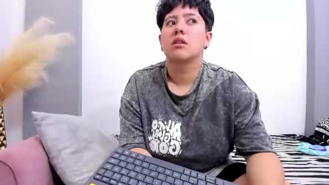 Snapshot of gaia_n_nix chatting on 06/22/26, 04:09 gaia_n_nix online show from 06/22/26, 04:09