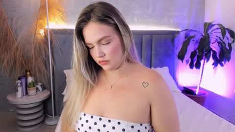 Snapshot of gaiabaker chatting on 03/24/26, 03:06 Gaia Baker online show from 03/24/26, 03:06