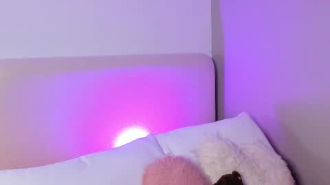 Snapshot of gaiabaker chatting on 04/16/26, 03:46 Gaia Baker online show from 04/16/26, 03:46