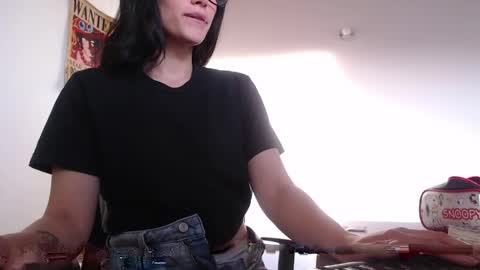 Snapshot of gaitan4 chatting on 04/06/26, 10:33 gaitan4 online show from 04/06/26, 10:33