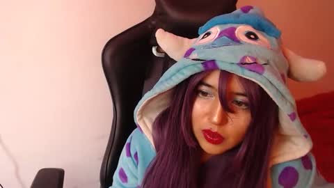 Kate 3 online show from 11/13/25, 08:19