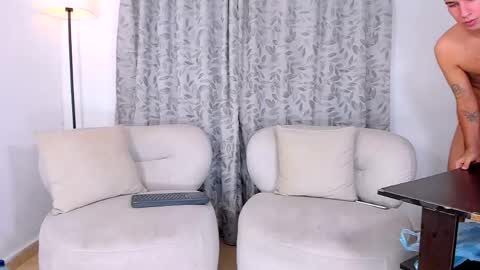 Snapshot of gal_stone_ chatting on 04/17/26, 01:19 gal_stone_ online show from 04/17/26, 01:19