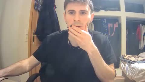 Snapshot of galadrie chatting on 01/07/26, 03:36 Lorenzo online show from 01/07/26, 03:36