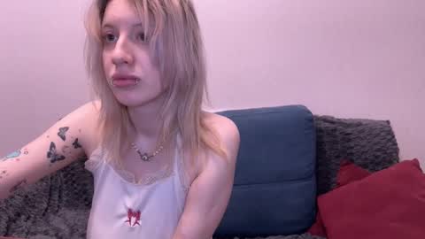 Snapshot of gamachu_ulfinaa chatting on 10/25/25, 07:30 GaamachuuUlfinaa online show from 10/25/25, 07:30