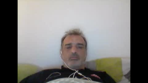 Snapshot of gamane3575 chatting on 05/03/26, 01:33 gamane3575 online show from 05/03/26, 01:33