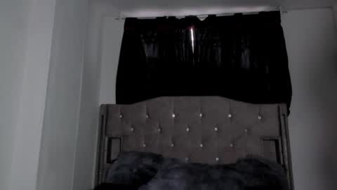 Snapshot of game_with_lesbians_ chatting on 04/21/26, 11:27 game with lesbians online show from 04/21/26, 11:27