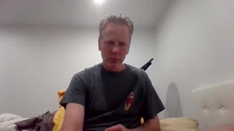 Snapshot of gamerboy200 chatting on 04/01/26, 02:23 gamerboy200 online show from 04/01/26, 02:23